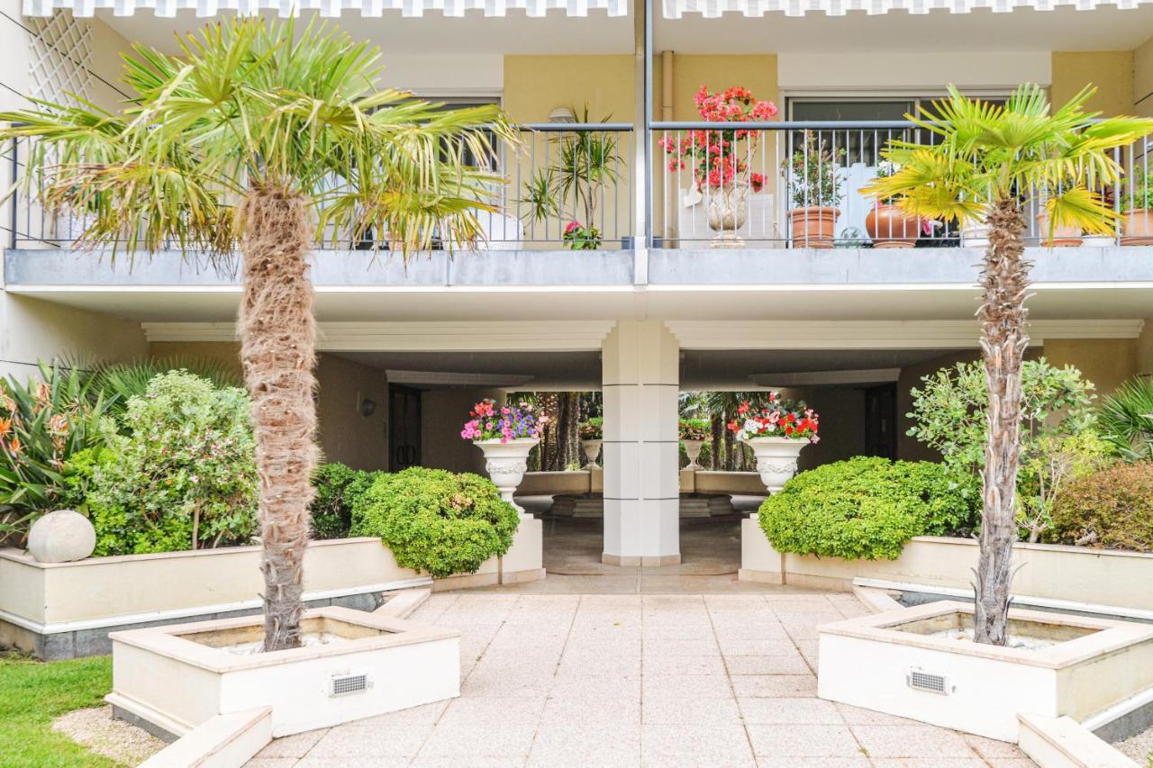 Le Lido - Piscine, Proche *